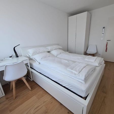 Private Room Near Hannover Fair Exterior photo